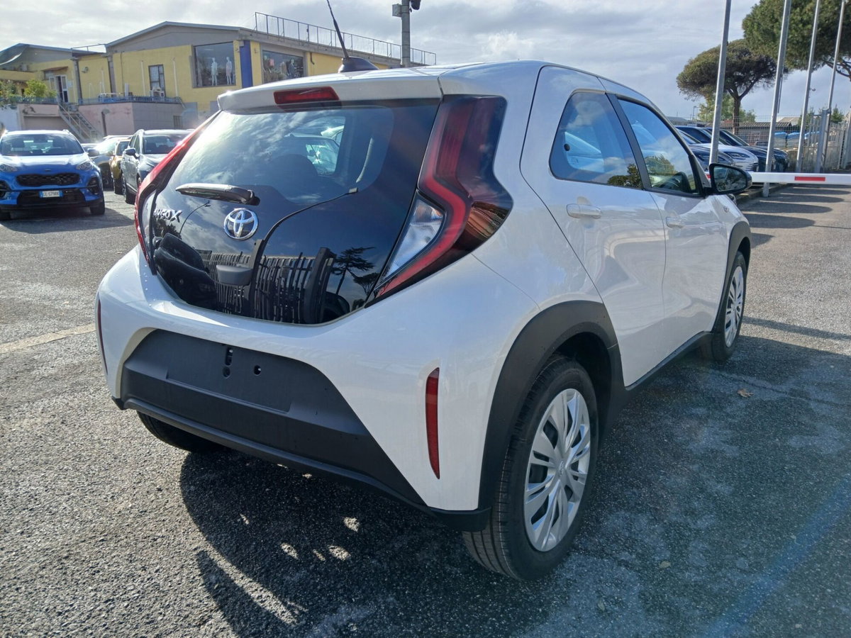 Toyota Aygo X 1.0 VVT-i 72 CV 5p. Undercover S-CVT (5)