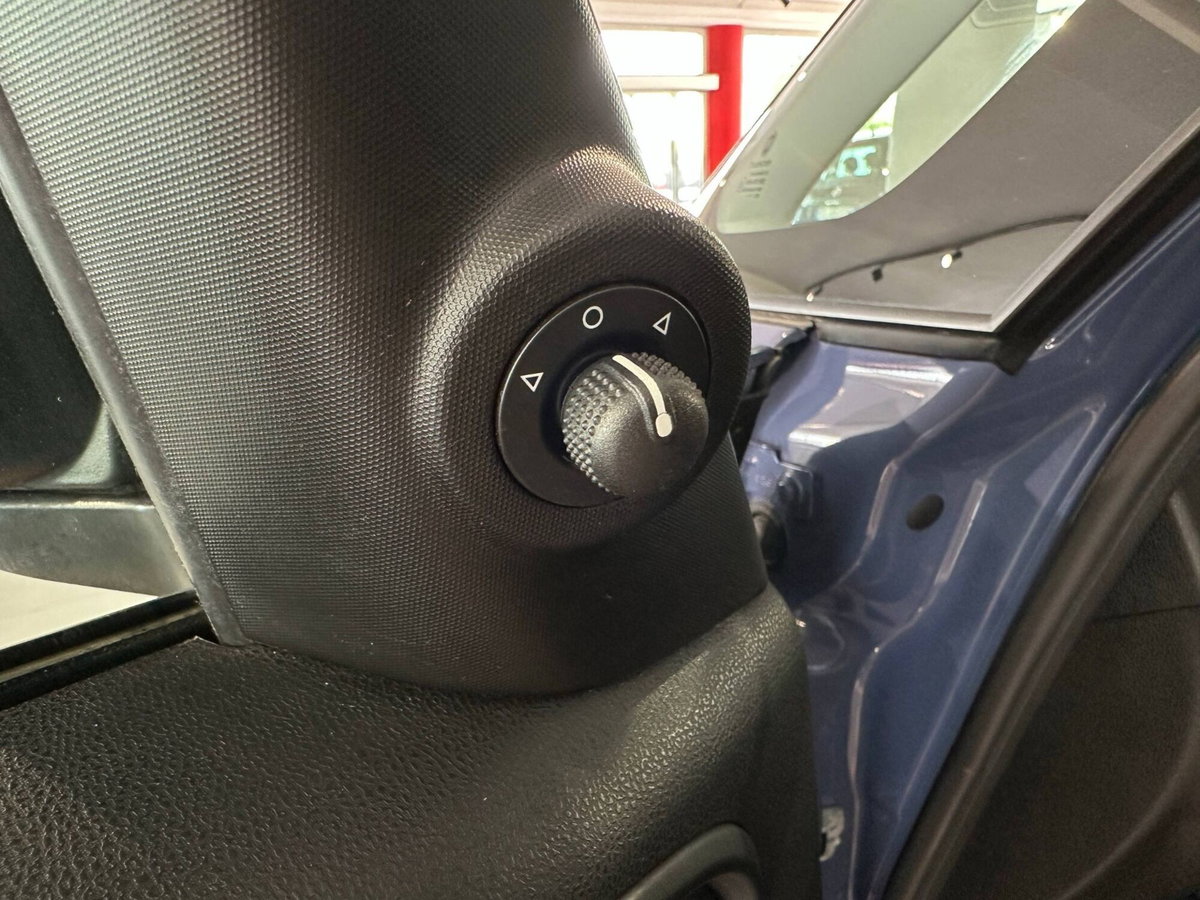 Fiat 500L Living 1.6 Multijet 120 CV Business (11)