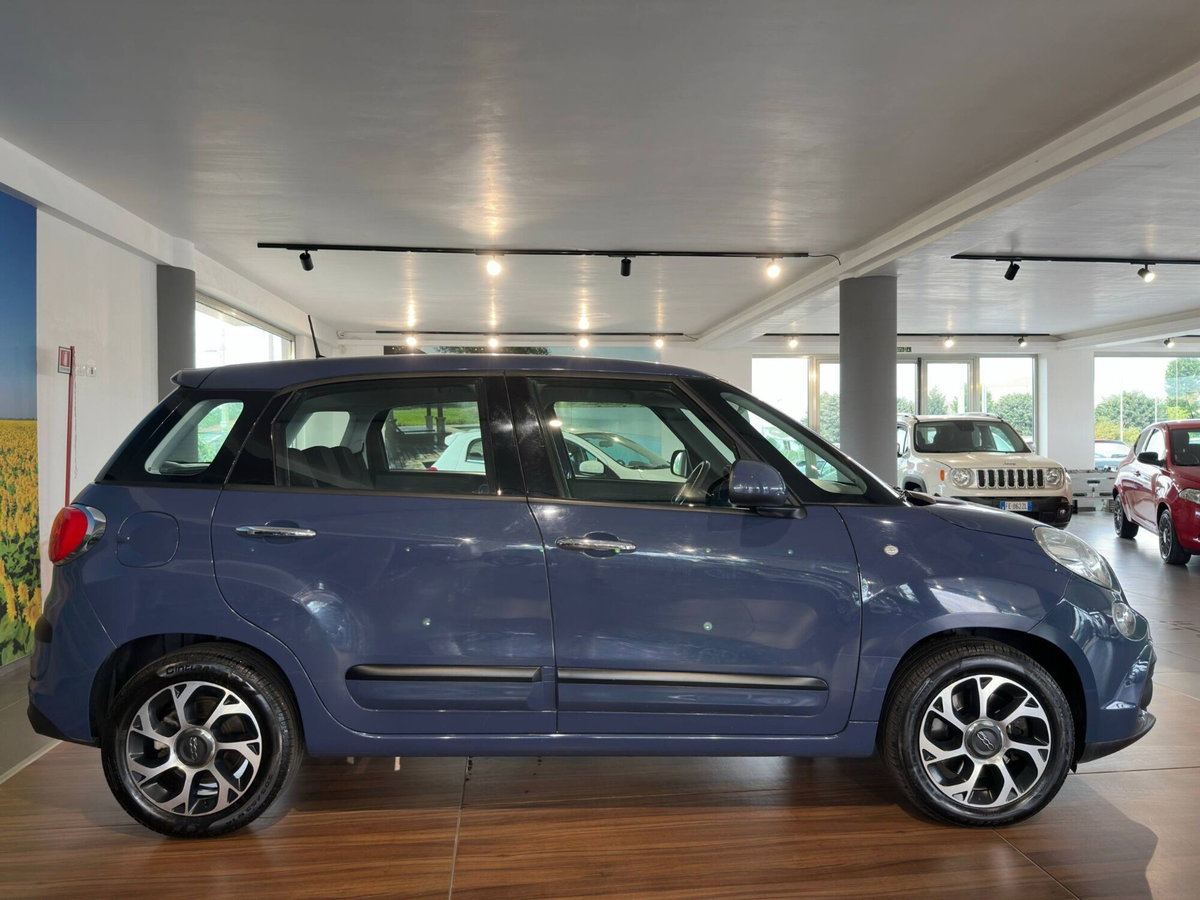 Fiat 500L Living 1.6 Multijet 120 CV Business (8)