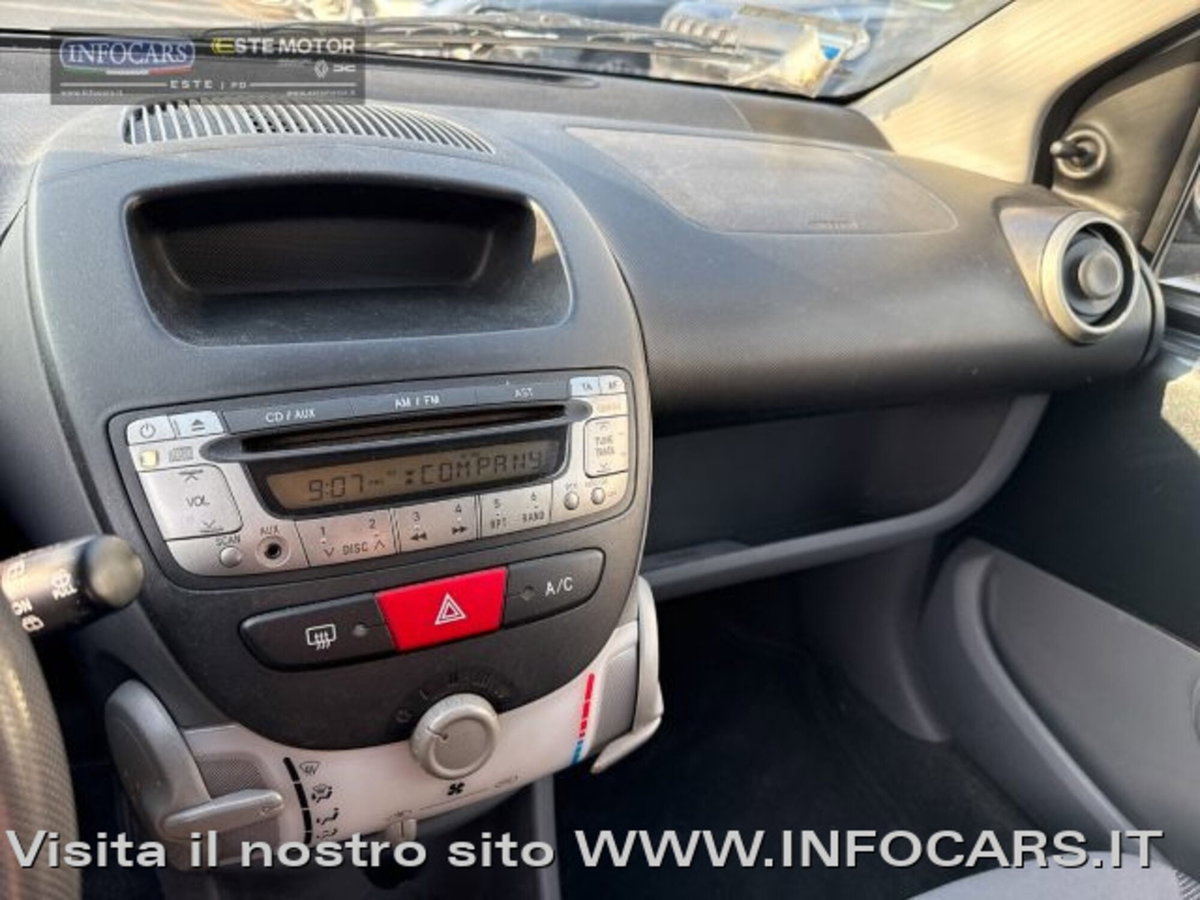 Peugeot 107 68CV 5p. Desir (10)
