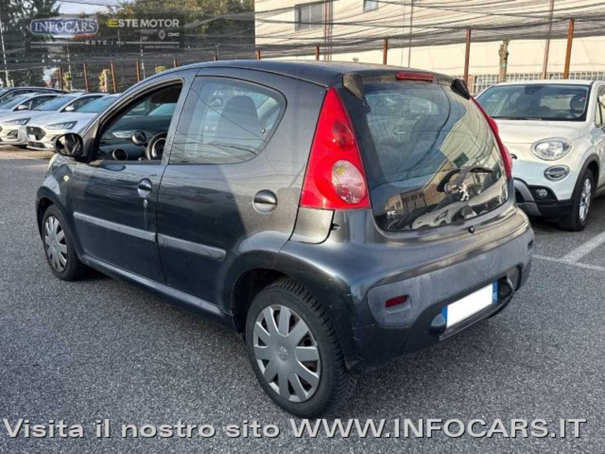 Peugeot 107 68CV 5p. Desir (2)