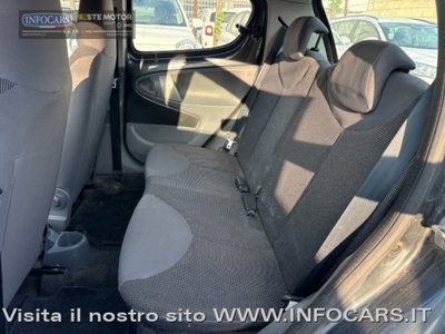 Peugeot 107 68CV 5p. Desir (7)