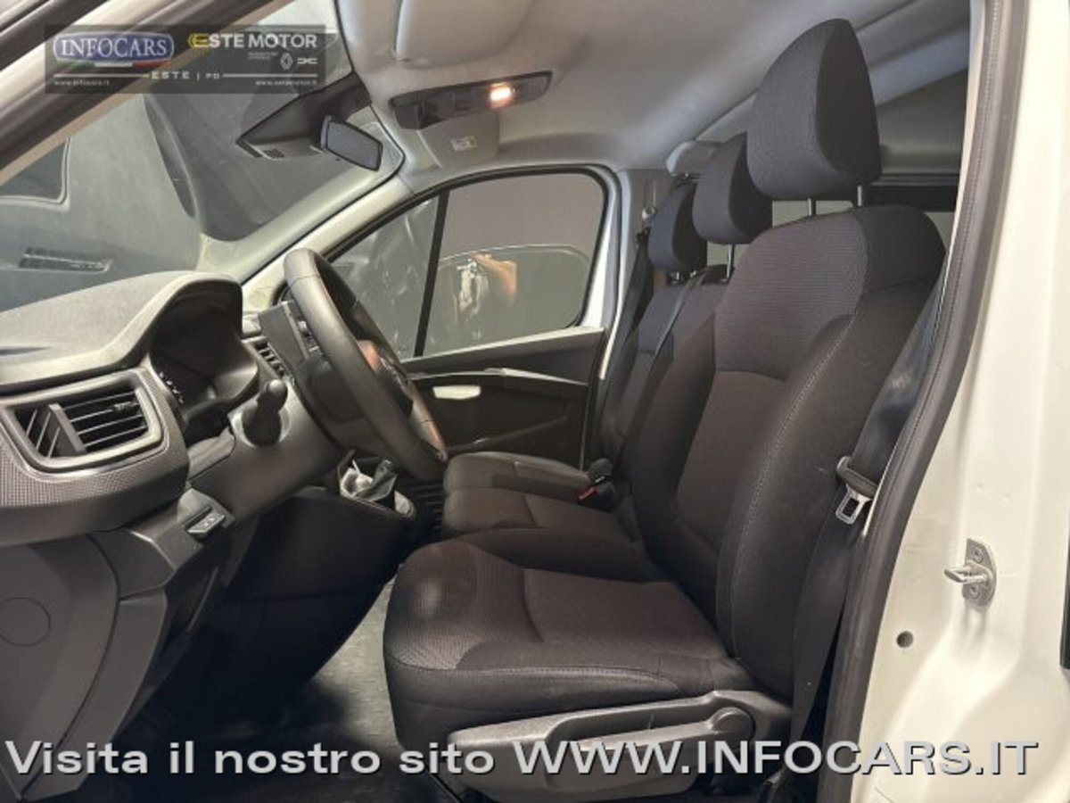 Nissan Primastar 2.0 dCi 110CV PL-TN Bus (5)