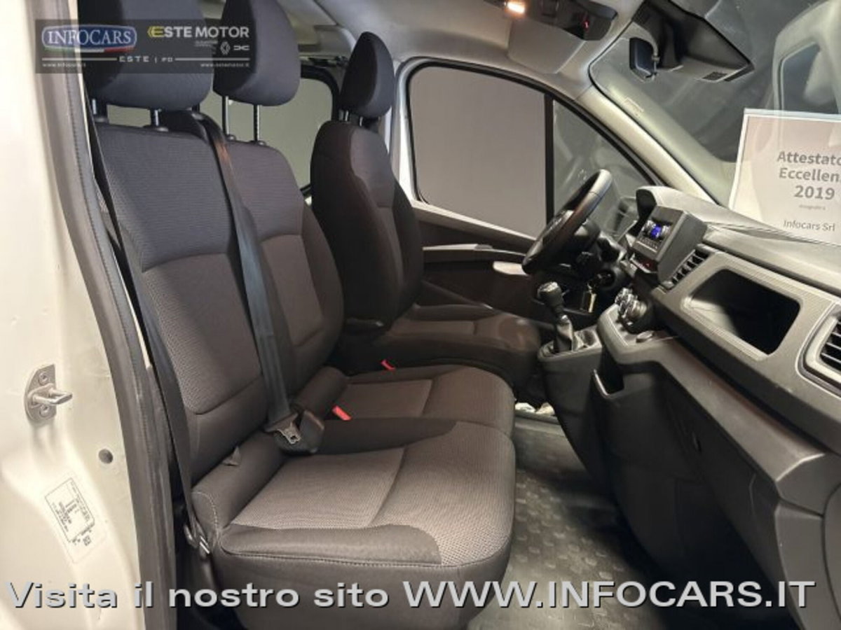 Nissan Primastar 2.0 dCi 110CV PL-TN Bus (6)