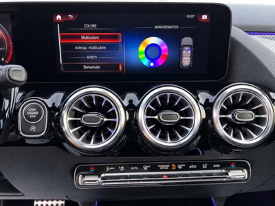 Mercedes-Benz GLA SUV 200 d Automatic Premium (12)