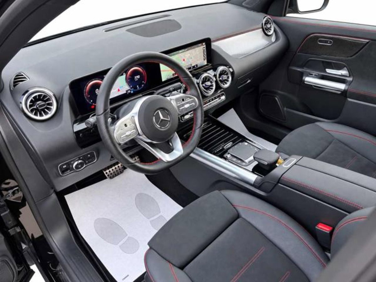 Mercedes-Benz GLA SUV 200 d Automatic Premium (9)