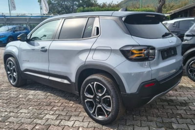 Jeep Avenger 1.2 turbo Summit fwd 100cv (5)