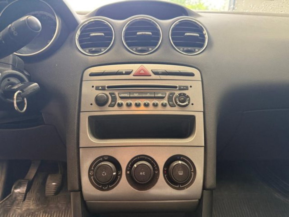 Peugeot 308 SW 1.6 HDi 110CV Ciel Tecno (10)