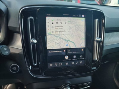 Volvo XC40 B3 automatico Ultimate Dark (16)