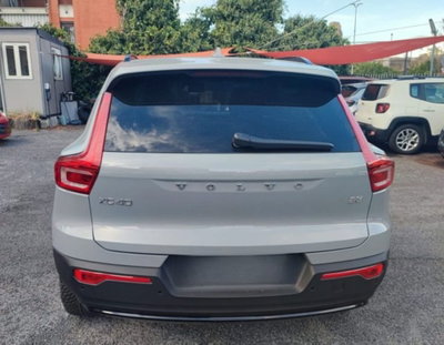 Volvo XC40 B3 automatico Ultimate Dark (6)