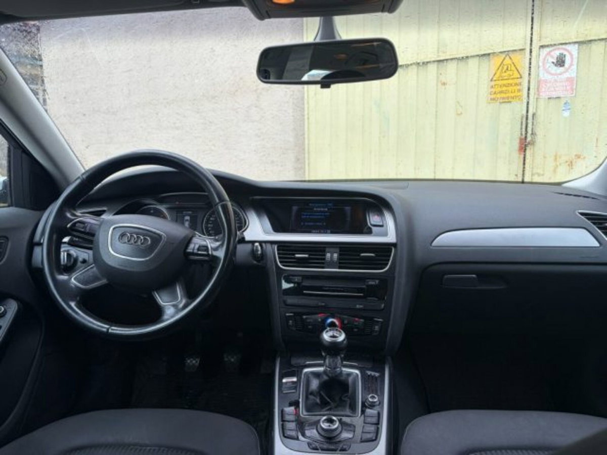 Audi A4 Avant 2.0 TDI 120 CV Business (9)