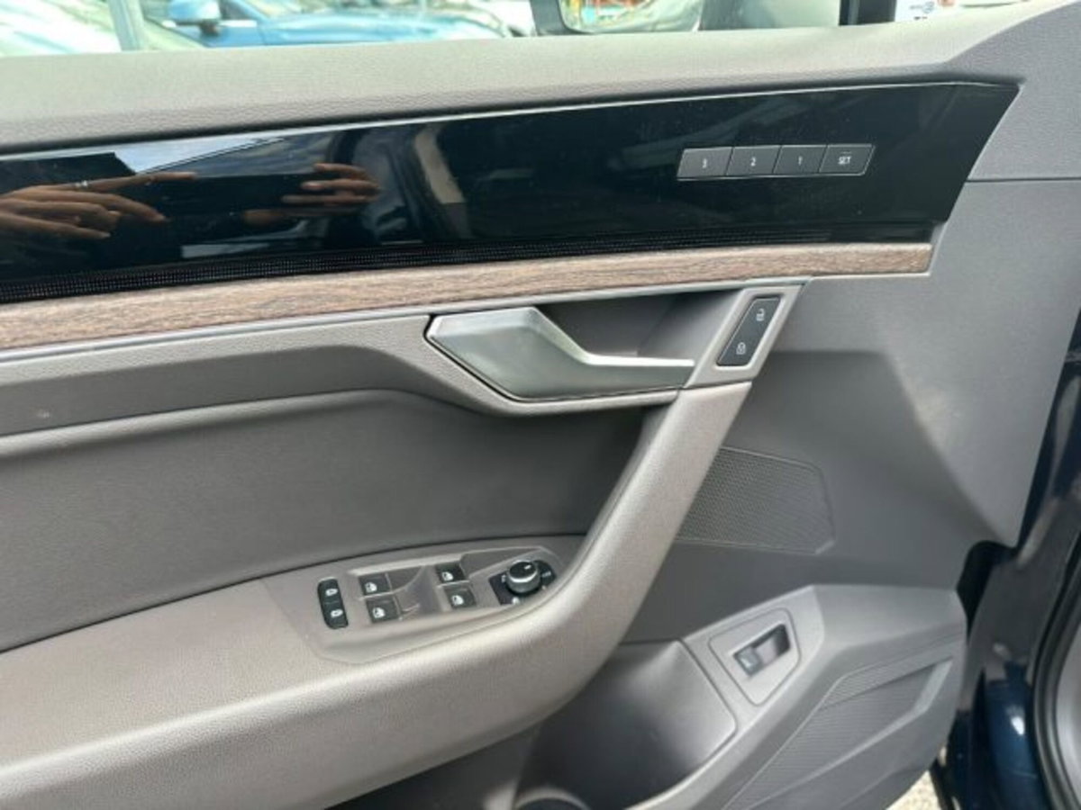 Volkswagen Touareg 3.0 V6 TDI SCR Atmosphere (10)