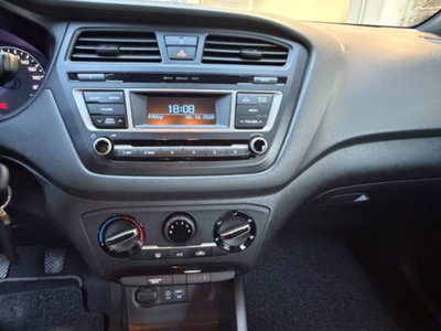 Hyundai i20 1.2 5 porte Classic (14)