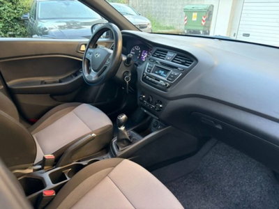 Hyundai i20 1.2 5 porte Classic (7)