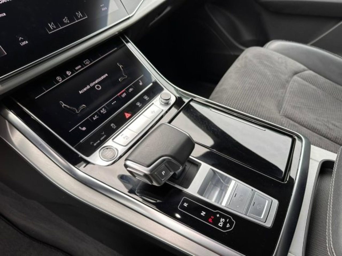 Audi Q8 Q8 50 TDI 286 CV quattro tiptronic Sport (11)