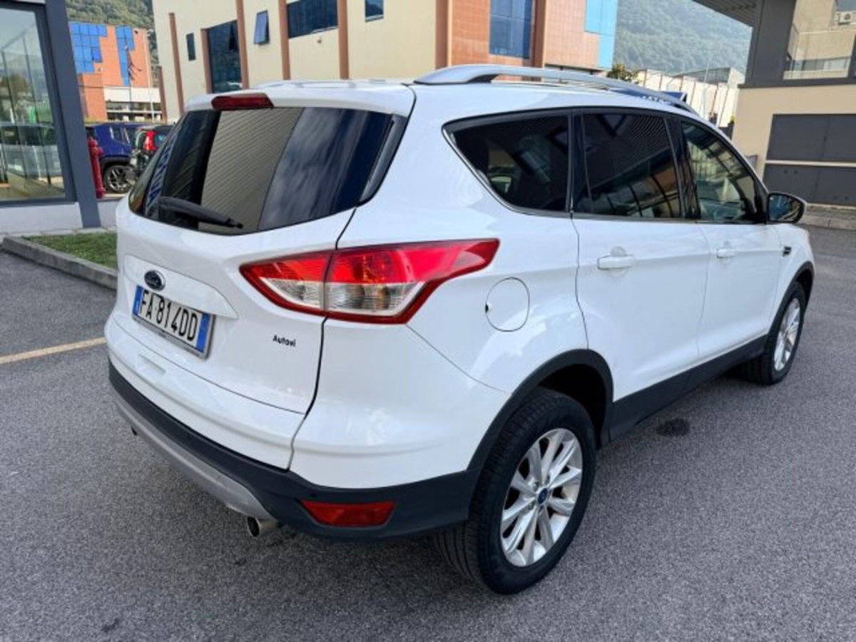 Ford Kuga 2.0 TDCI 150 CV S&S 4WD Titanium X (2)