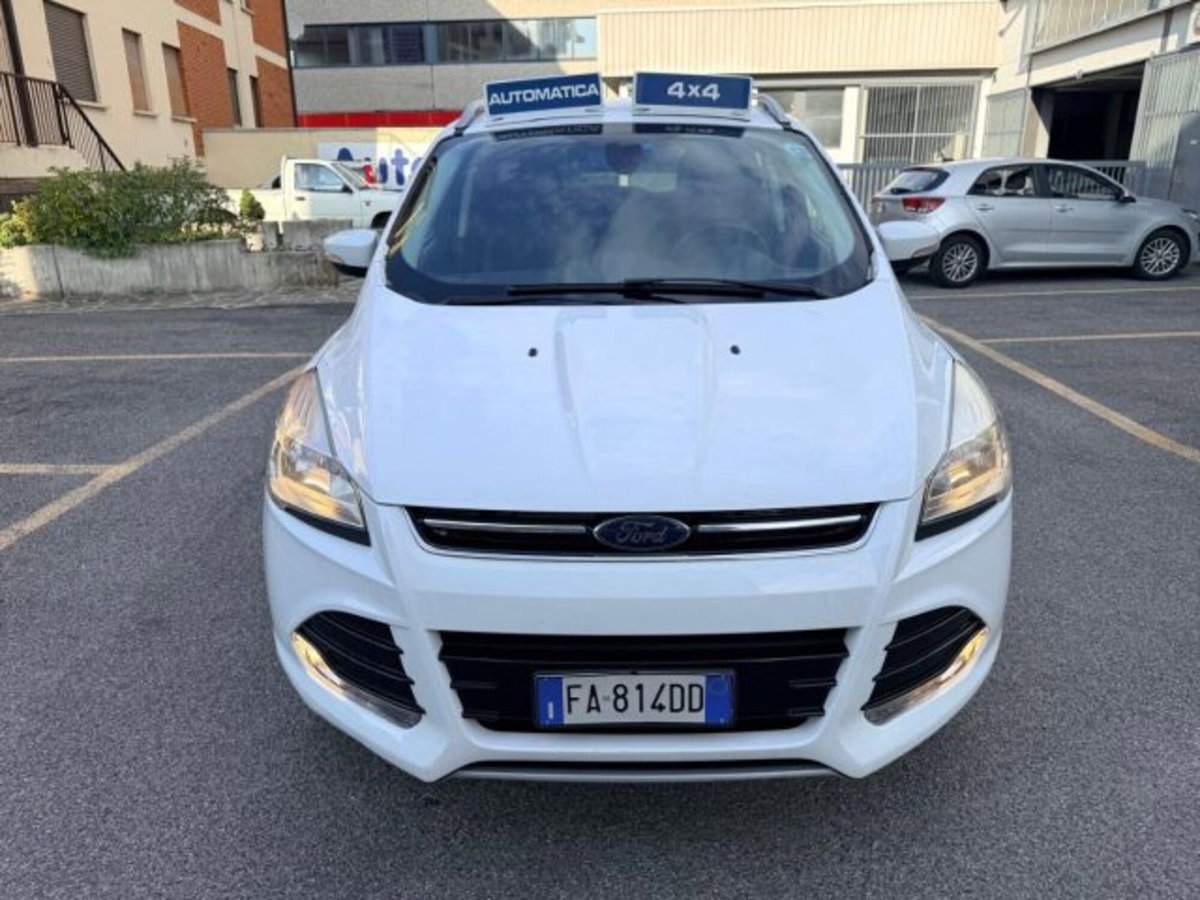 Ford Kuga 2.0 TDCI 150 CV S&S 4WD Titanium X (3)