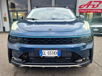 Lynk & Co 01 01 1.5 td phev More auto (2)