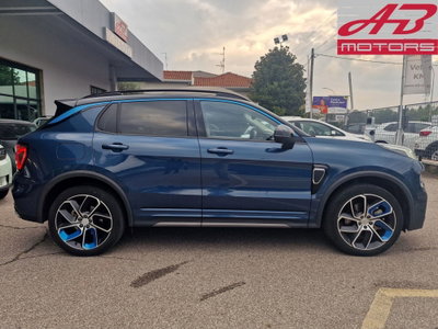 Lynk & Co 01 01 1.5 td phev More auto (4)