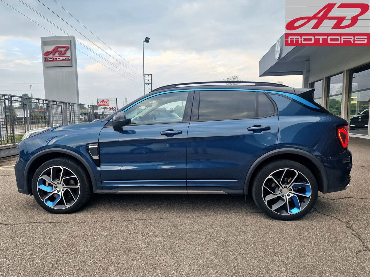 Lynk & Co 01 01 1.5 td phev More auto (8)