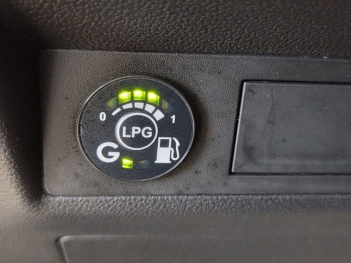 Renault Captur TCe 100 CV GPL Techno (9)