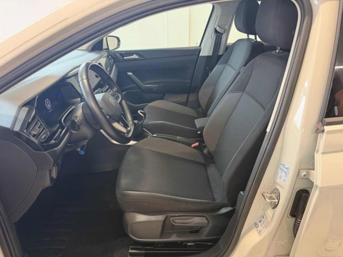 Volkswagen Polo 1.0 Life 80cv (10)