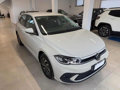 Volkswagen Polo 1.0 Life 80cv (3)
