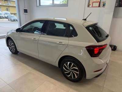 Volkswagen Polo 1.0 Life 80cv (7)