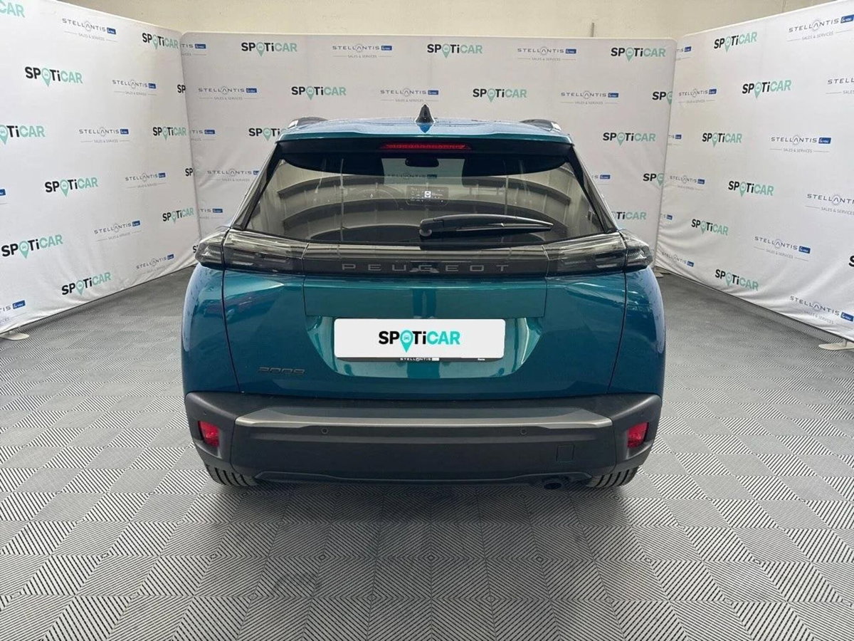 Peugeot 2008 1.2 puretech Allure s&s 100cv (4)