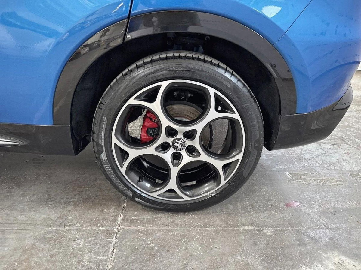 Alfa Romeo Tonale 1.5 hybrid Veloce 160cv tct7 (6)