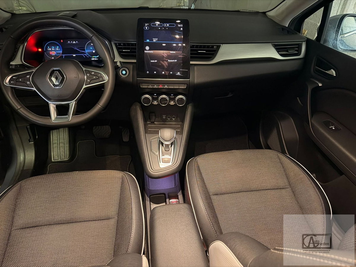 Renault Captur Plug-in Hybrid E-Tech 160 CV Intens (16)