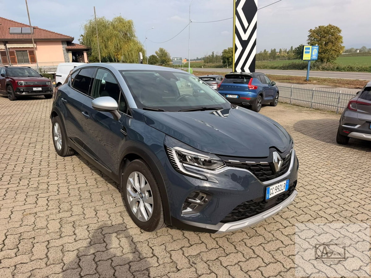 Renault Captur Plug-in Hybrid E-Tech 160 CV Intens (3)