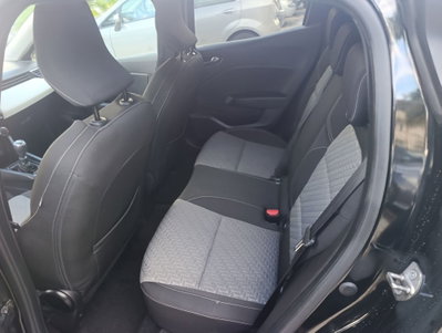 Renault Clio Blue dCi 100 CV 5 porte Evolution (6)