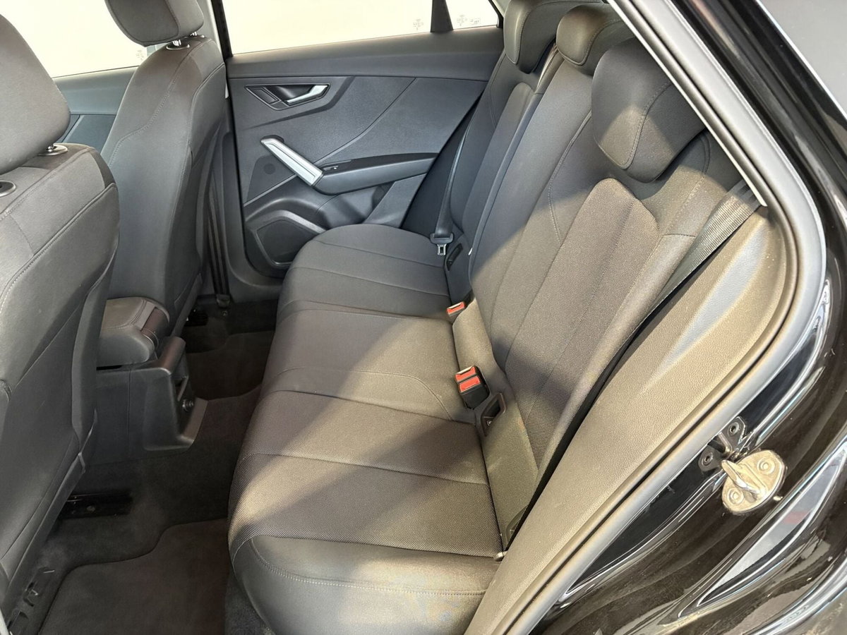 Audi Q2 Q2 30 TFSI Business (13)