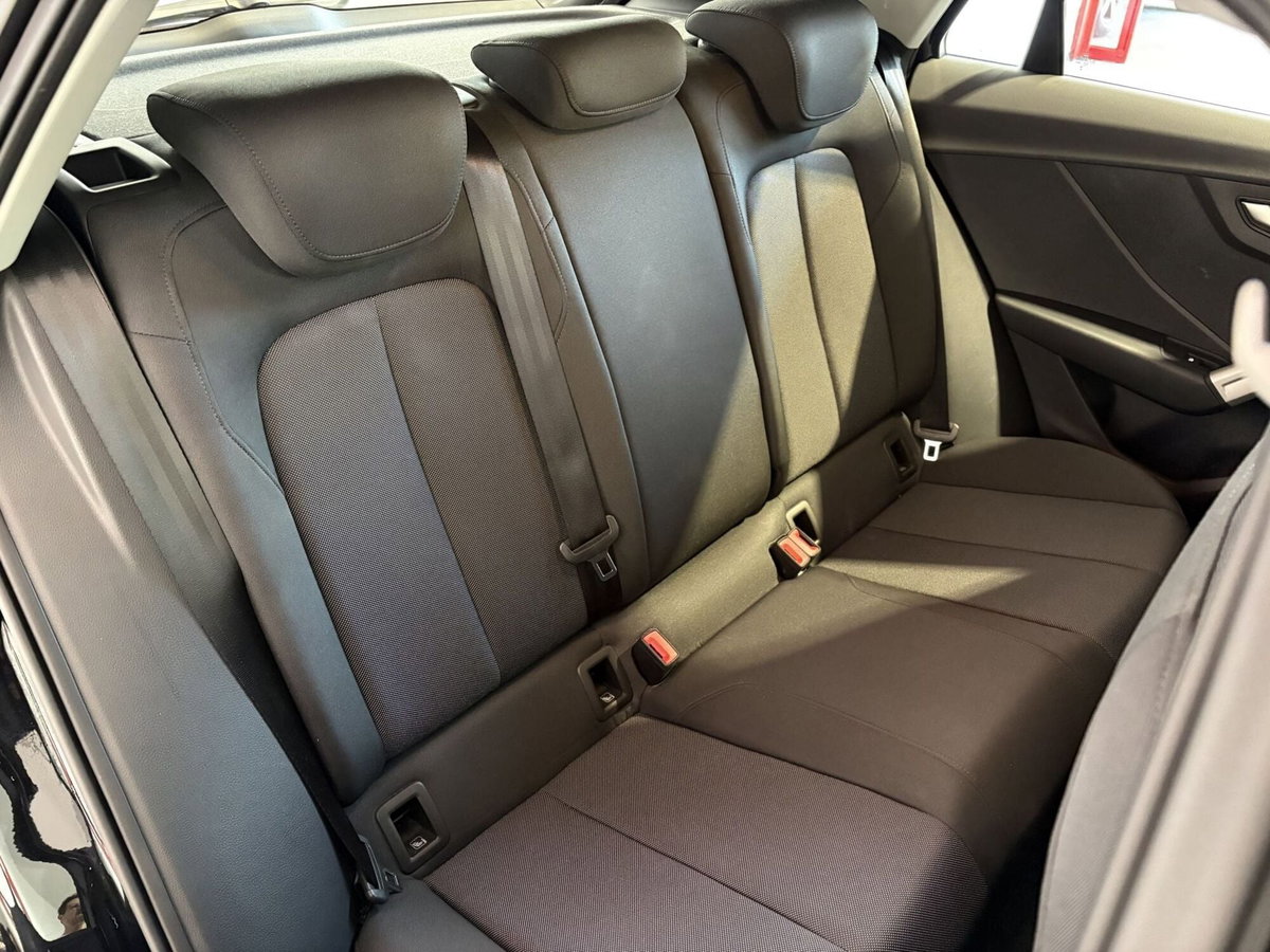 Audi Q2 Q2 30 TFSI Business (14)