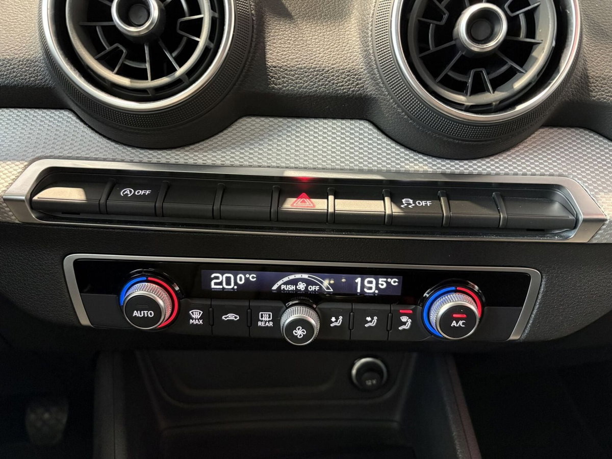 Audi Q2 Q2 30 TFSI Business (19)