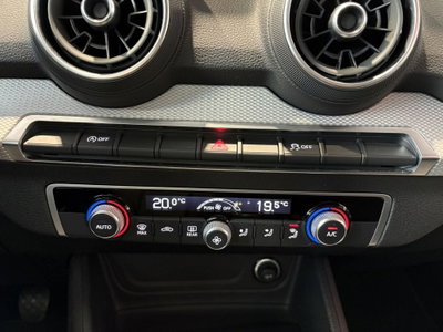 Audi Q2 Q2 30 TFSI Business (19)