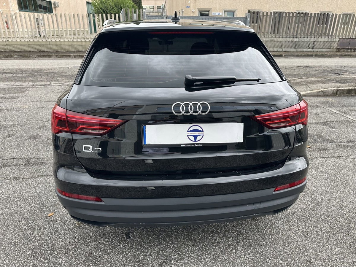 Audi Q3 35 2.0 tdi Business Advanced s-tronic (5)