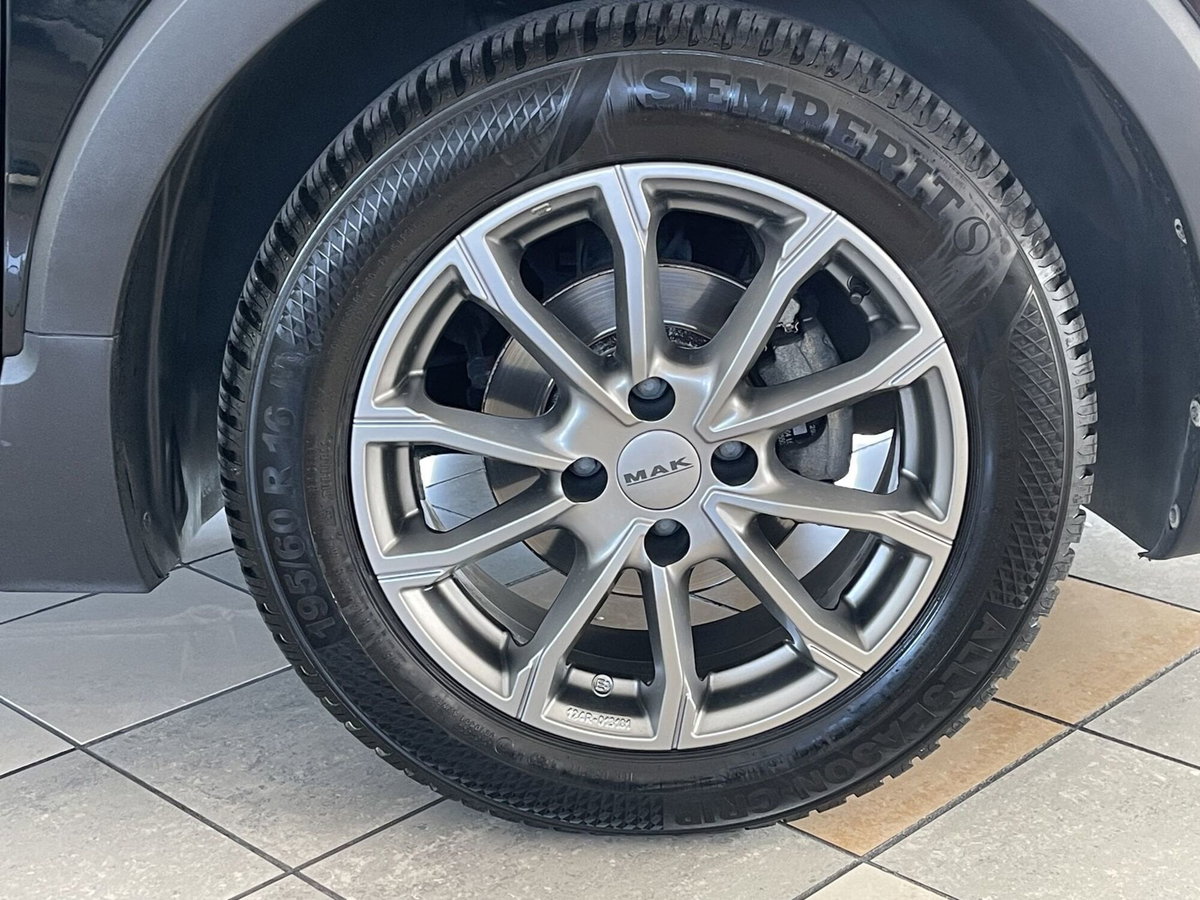 Opel Crossland X 1.2 12V Advance (15)