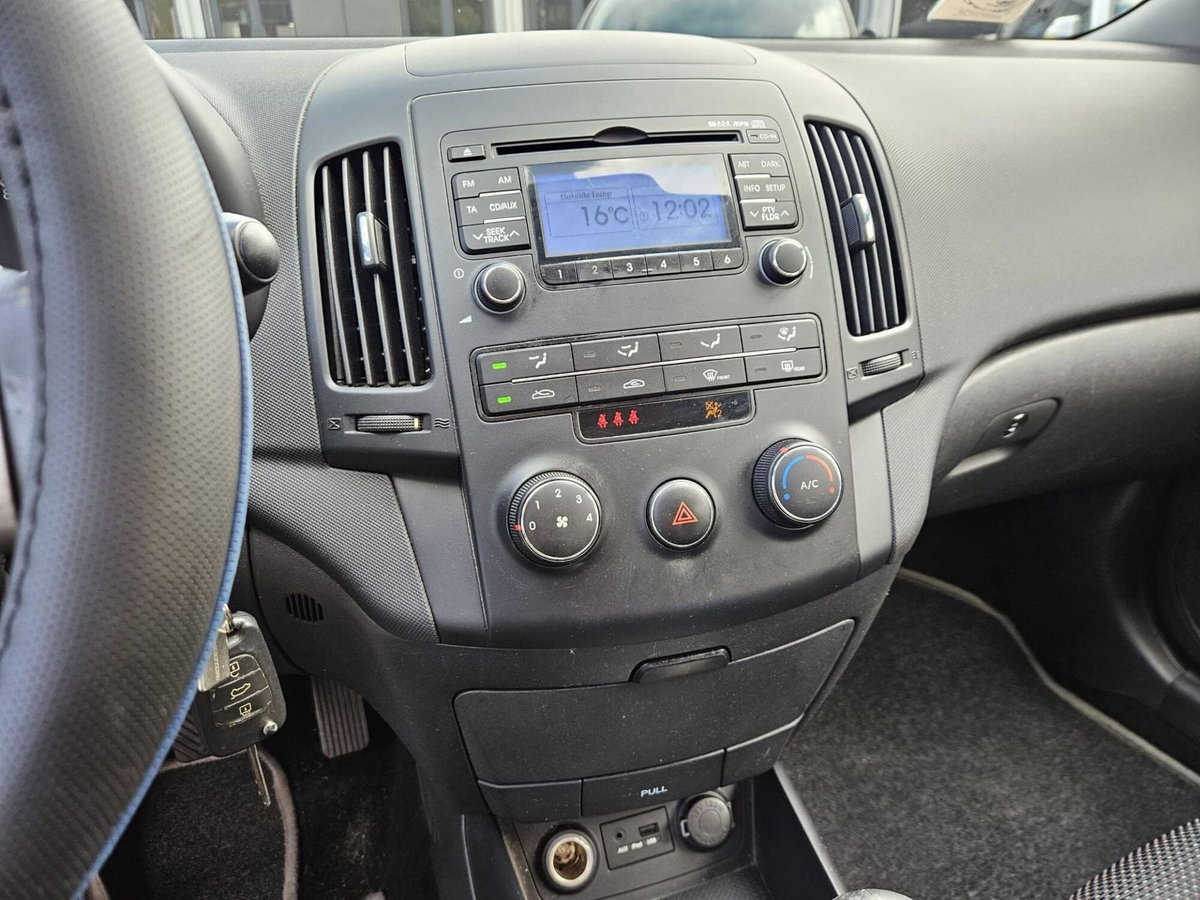 Hyundai i30 1.4 BlueDrive GPL Comfort (13)