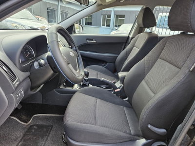 Hyundai i30 1.4 BlueDrive GPL Comfort (7)