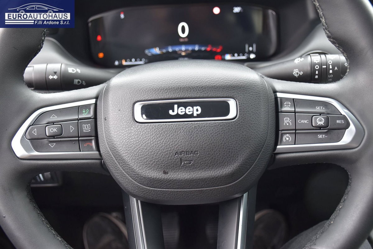 Jeep Compass 1.6 Multijet II 2WD Limited (13)