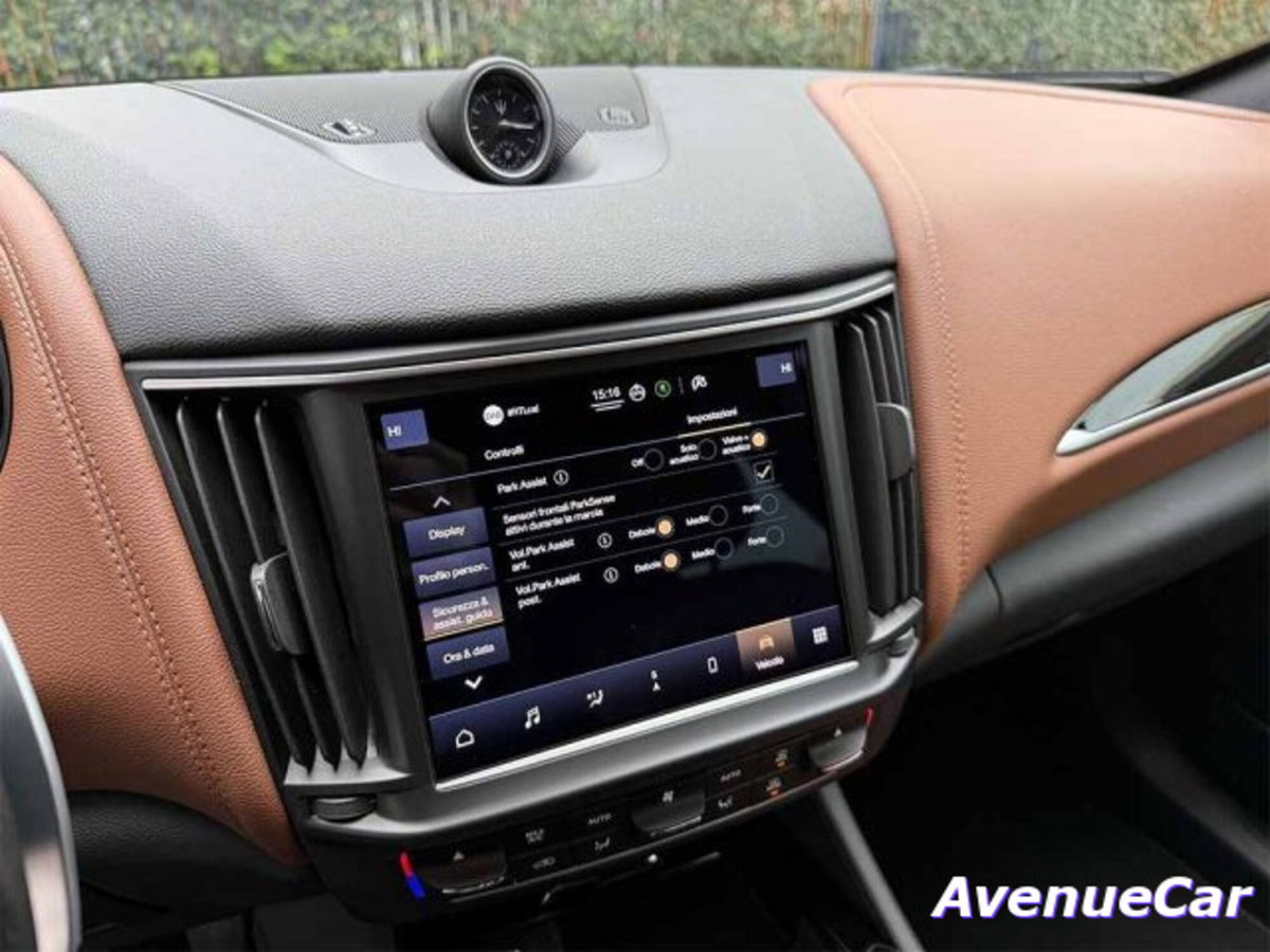 Maserati Levante Levante MHEV 330 CV AWD GT (19)