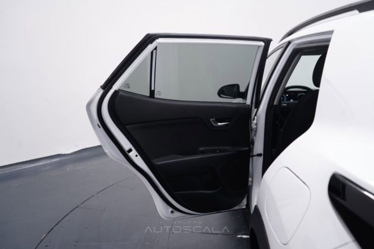 Kia Stonic 1.0 t-gdi mhev Style (20)