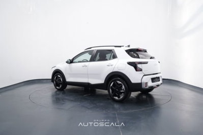 Kia Stonic 1.0 t-gdi mhev Style (4)