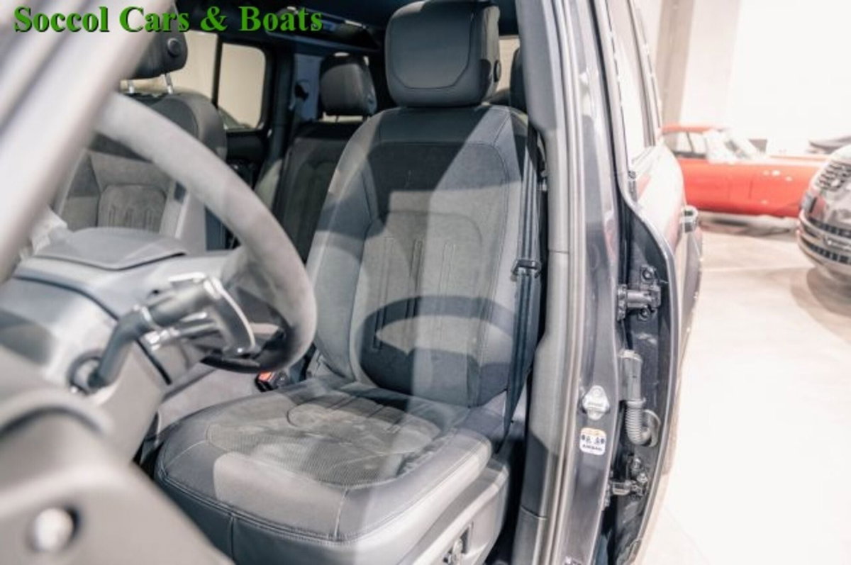 Land Rover Defender 110 5.0 V8 Carpathian Edition awd 525cv auto (9)