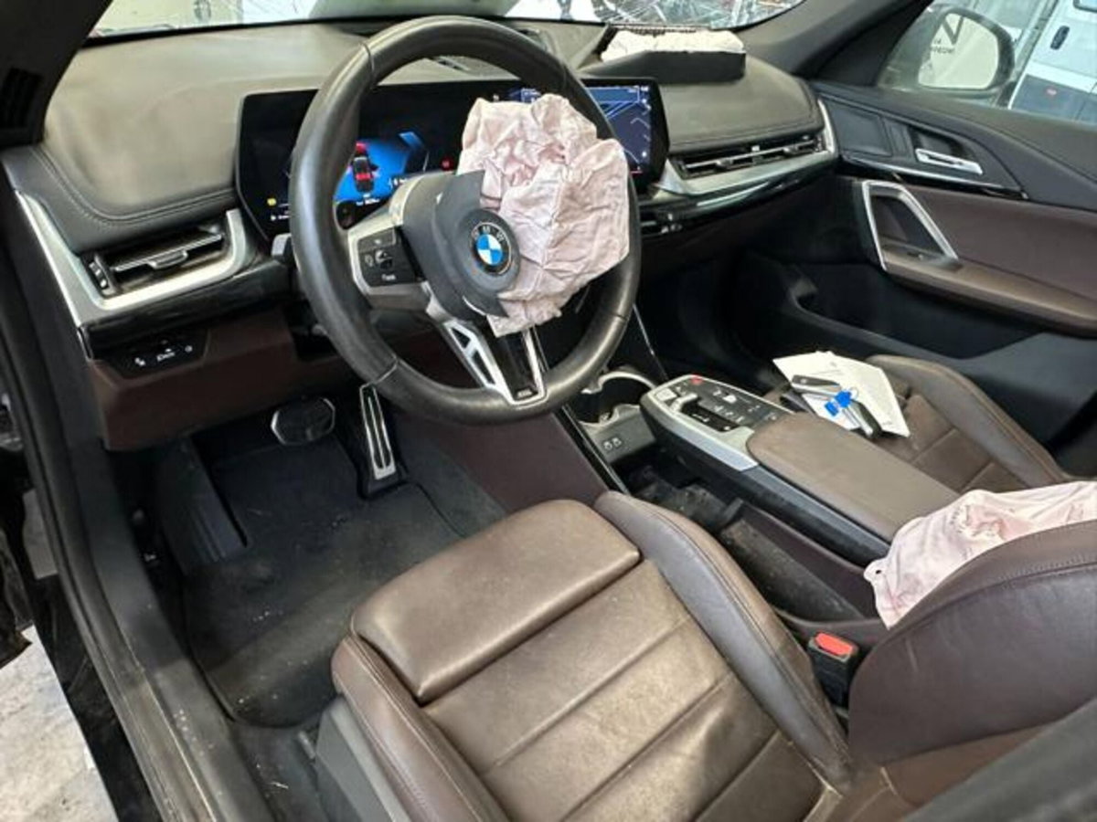 BMW X1 xDrive 23i Msport (13)