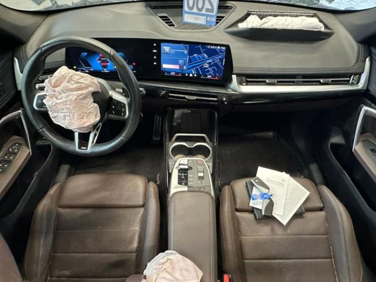 BMW X1 xDrive 23i Msport (14)