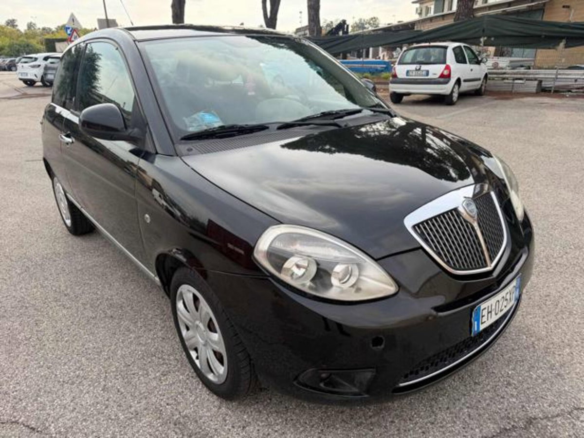 Lancia Ypsilon 1.2 69 CV Platinum