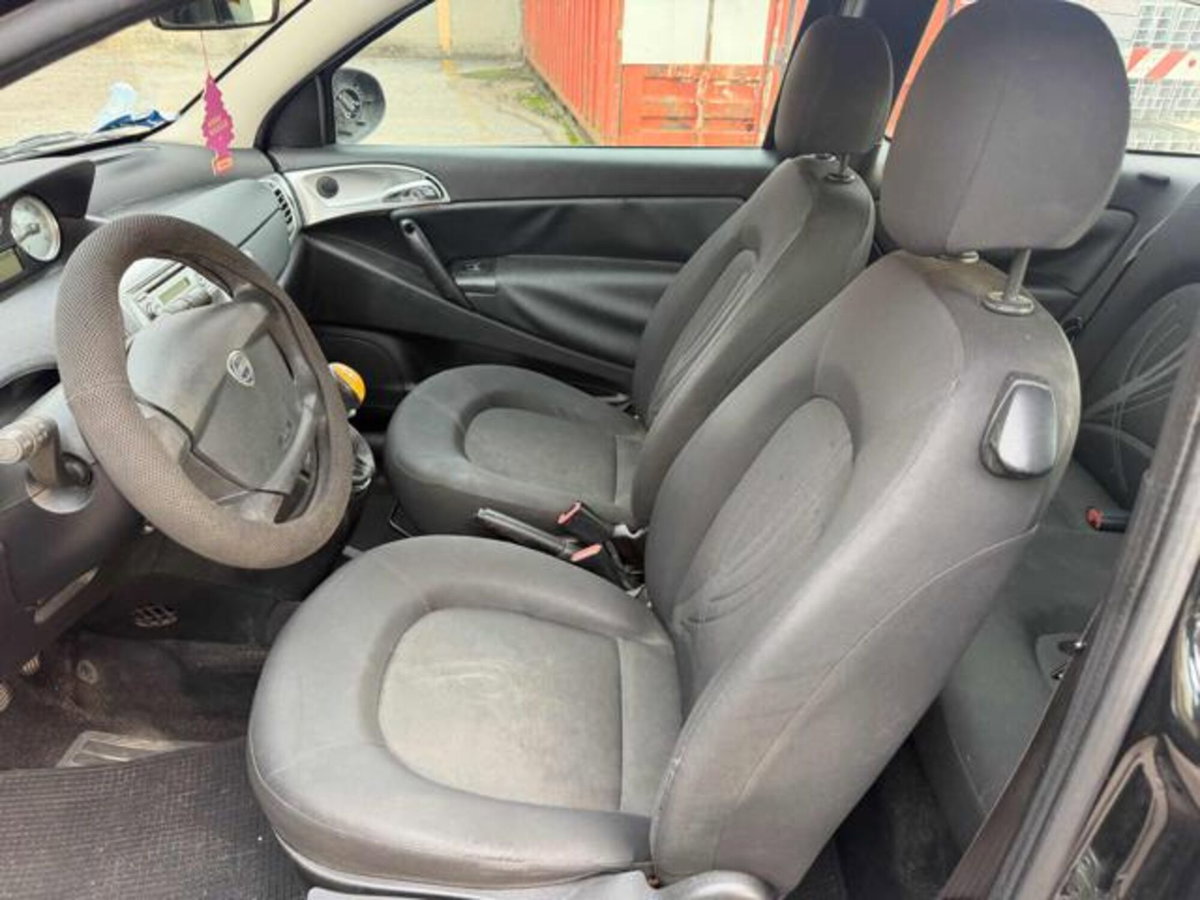 Lancia Ypsilon 1.2 69 CV Platinum (6)